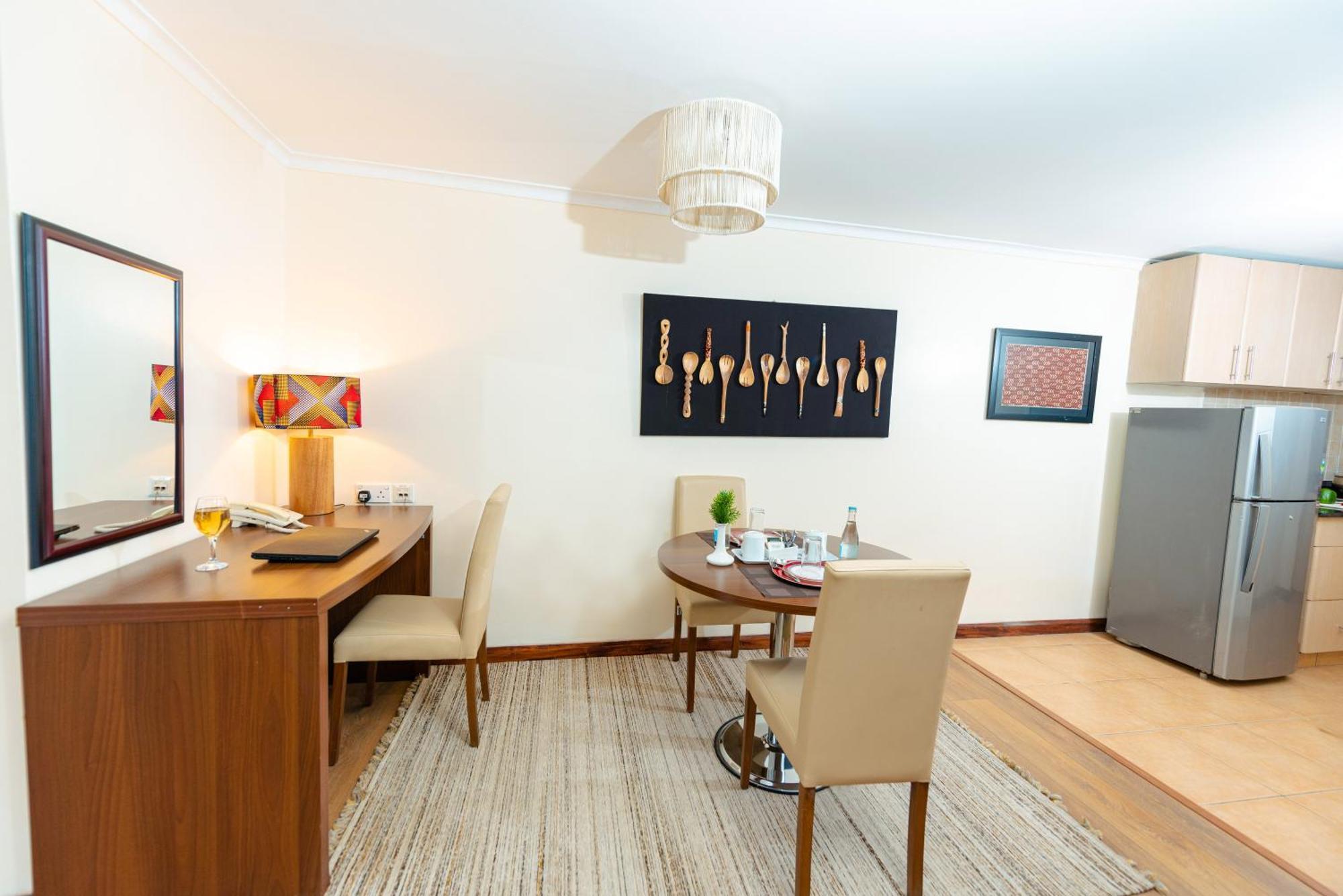 Heri Heights Hotel Apartments, Surestay Collection By Best Western Найроби Экстерьер фото