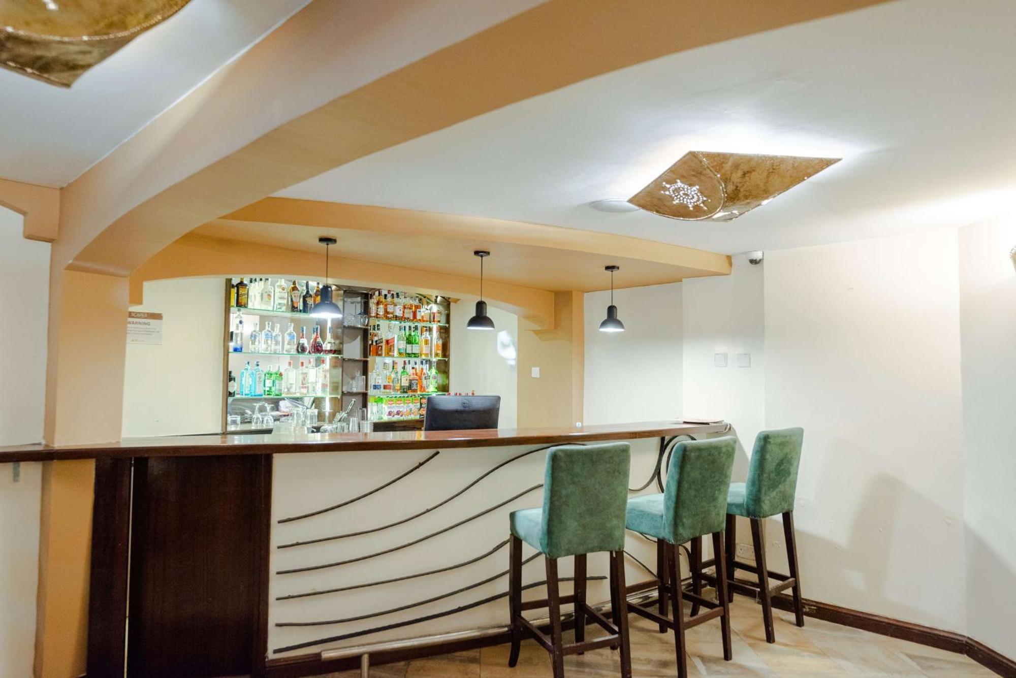 Heri Heights Hotel Apartments, Surestay Collection By Best Western Найроби Экстерьер фото